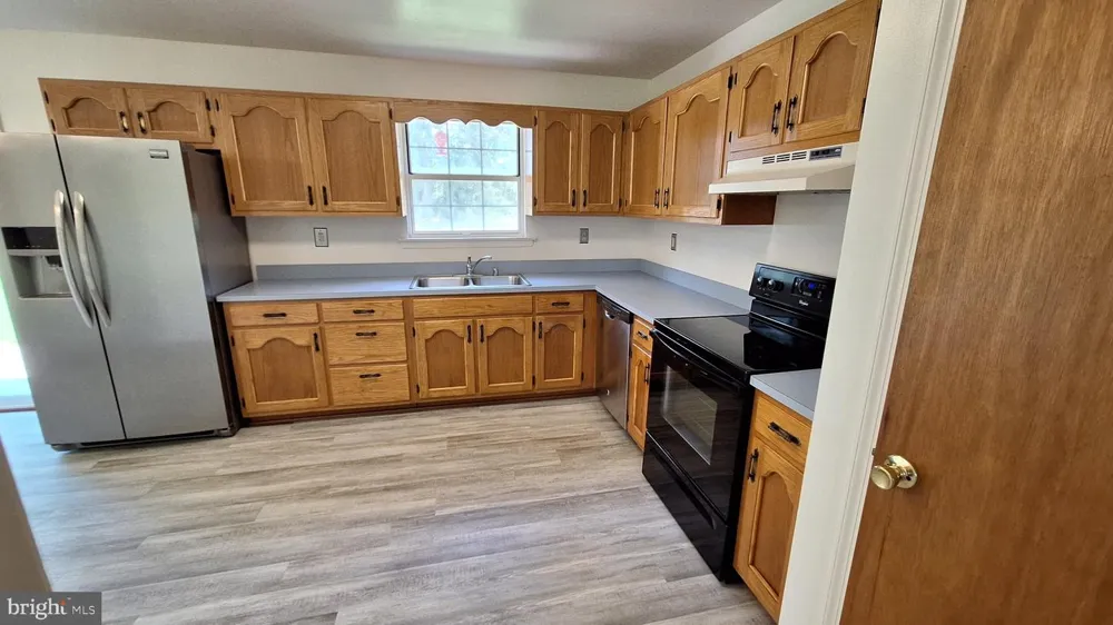 7108 GLEN ALBIN ROAD La Plata, MD 20646