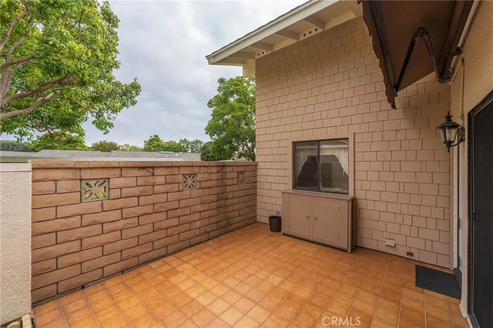 8885 Modoc Circle #1206A Huntington Beach, CA 92646