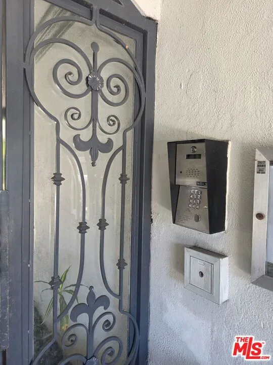 305 Broadway Street #20 Los Angeles, CA 90291