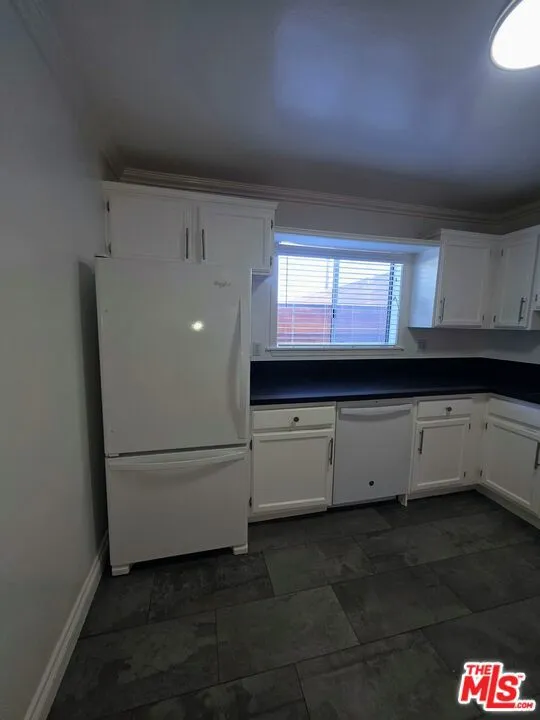 305 Broadway Street #20 Los Angeles, CA 90291