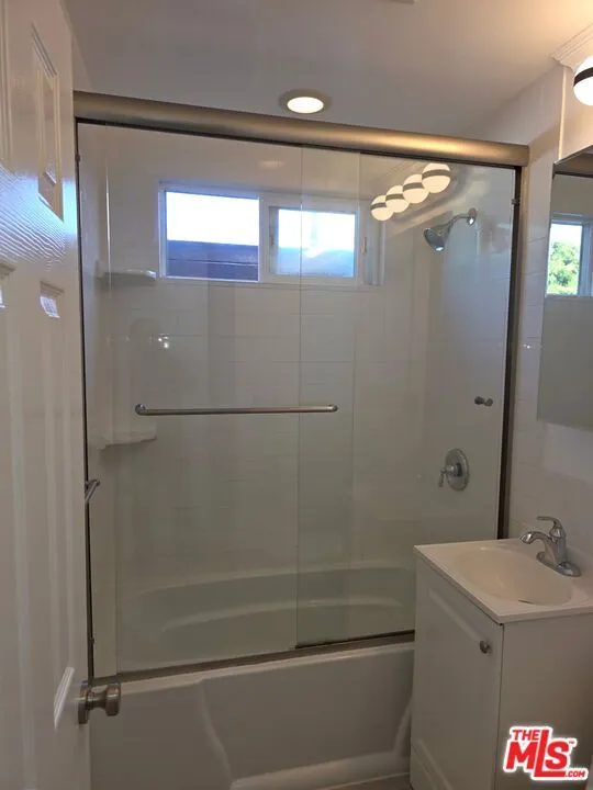 305 Broadway Street #20 Los Angeles, CA 90291