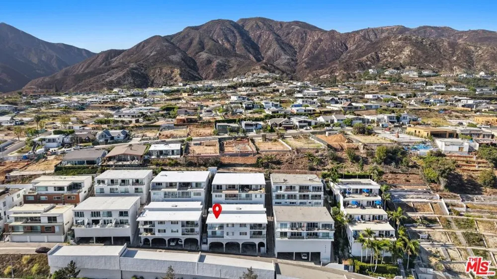 18203 Coastline Drive #2 Malibu, CA 90265