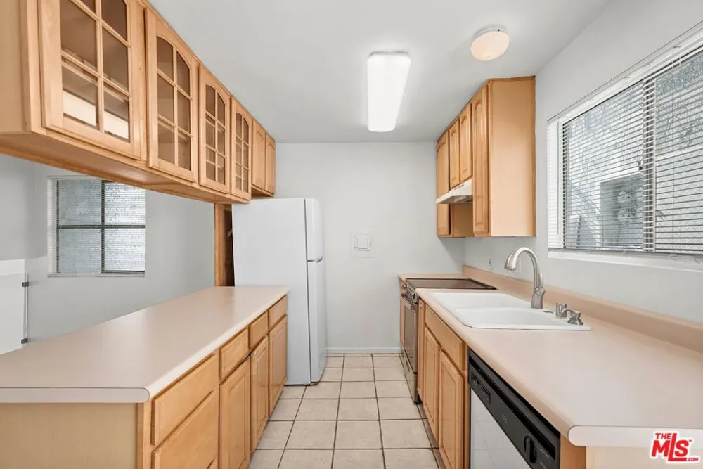 18203 Coastline Drive #2 Malibu, CA 90265