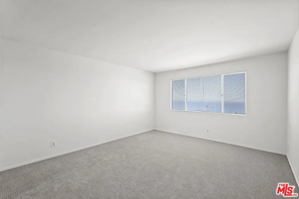 18203 Coastline Drive #2 Malibu, CA 90265