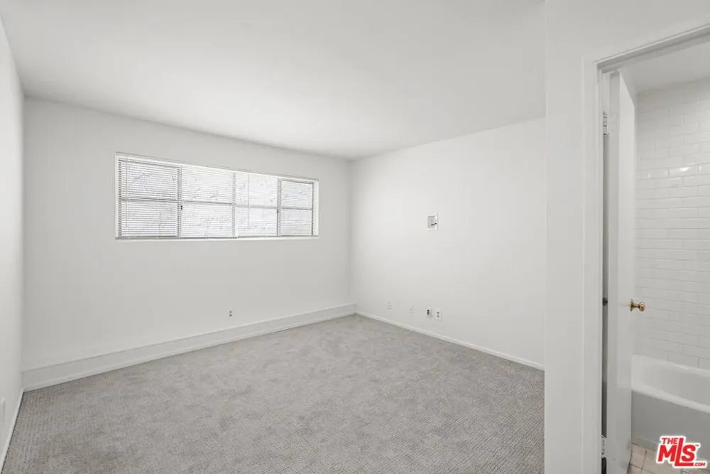 18203 Coastline Drive #2 Malibu, CA 90265