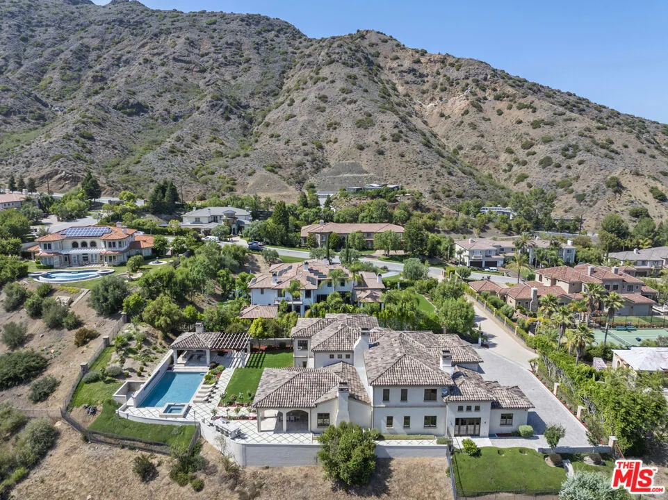 29450 Malibu View Court Agoura Hills, CA 91301