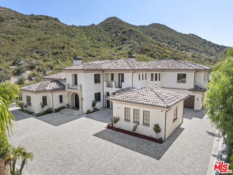 29450 Malibu View Court Agoura Hills, CA 91301