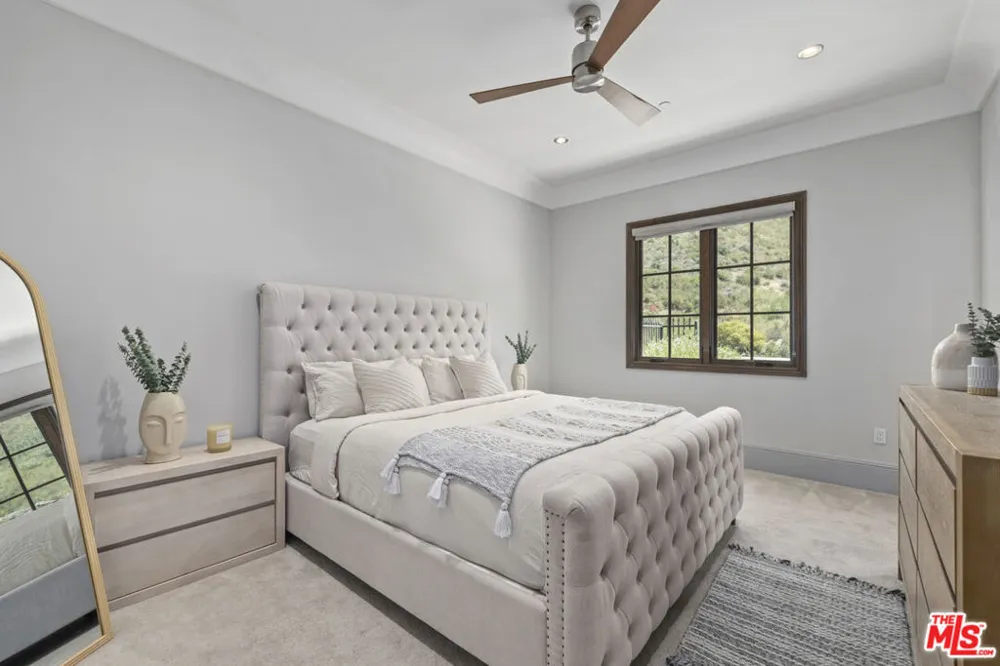 29450 Malibu View Court Agoura Hills, CA 91301