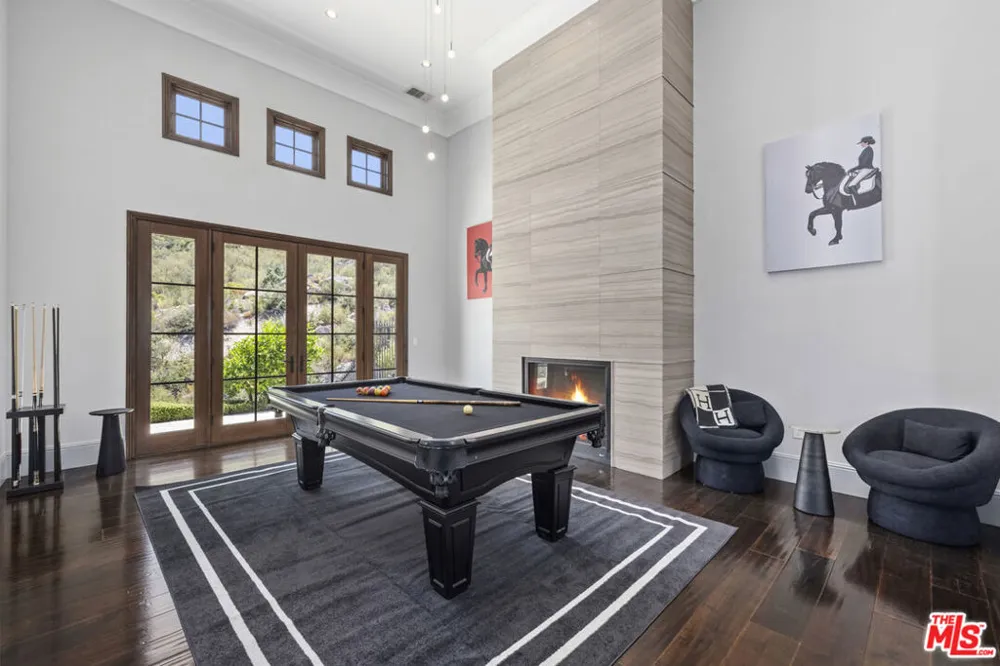 29450 Malibu View Court Agoura Hills, CA 91301