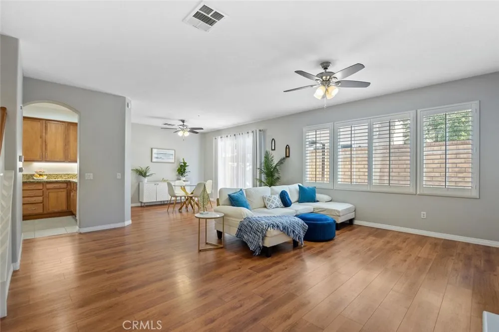 23868 Toscana DR Valencia, CA 91354