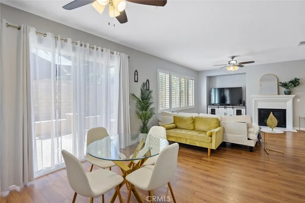 23868 Toscana DR Valencia, CA 91354