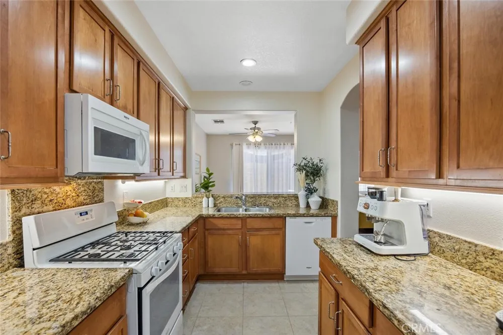 23868 Toscana DR Valencia, CA 91354