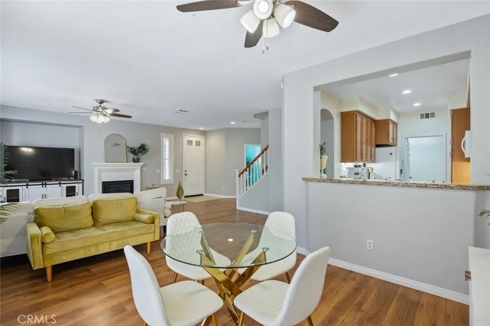 23868 Toscana DR Valencia, CA 91354
