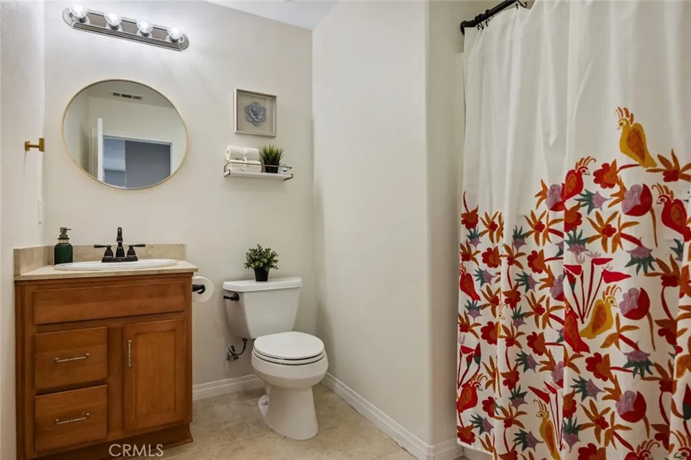 23868 Toscana DR Valencia, CA 91354