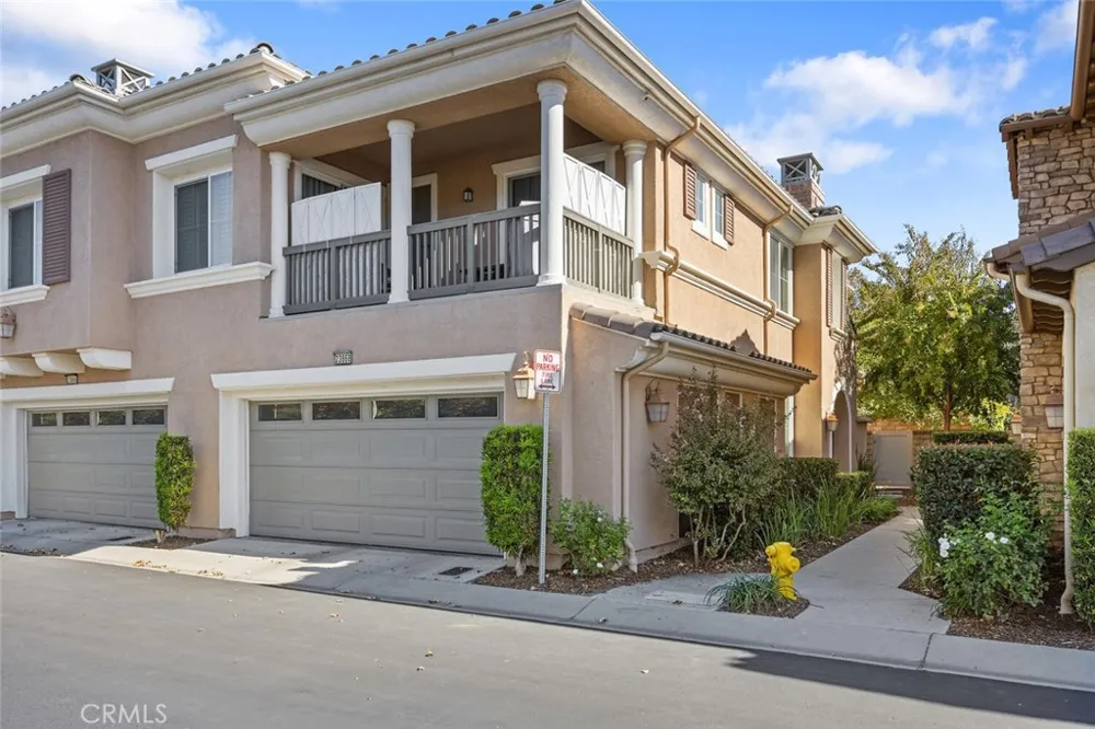 23868 Toscana DR Valencia, CA 91354