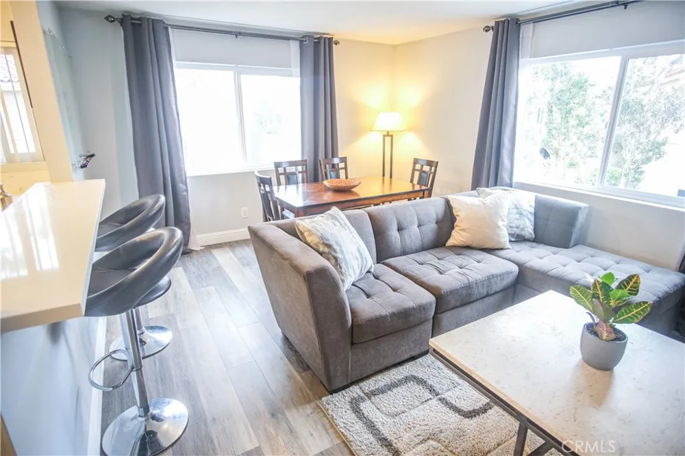 7565 Charmant #414 San Diego, CA 92122