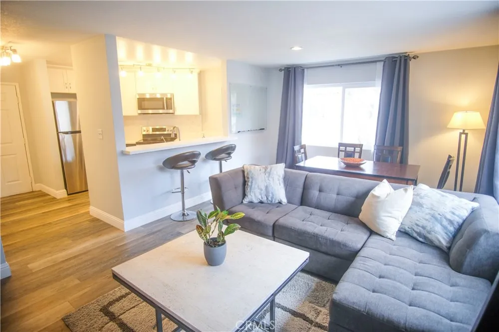 7565 Charmant #414 San Diego, CA 92122