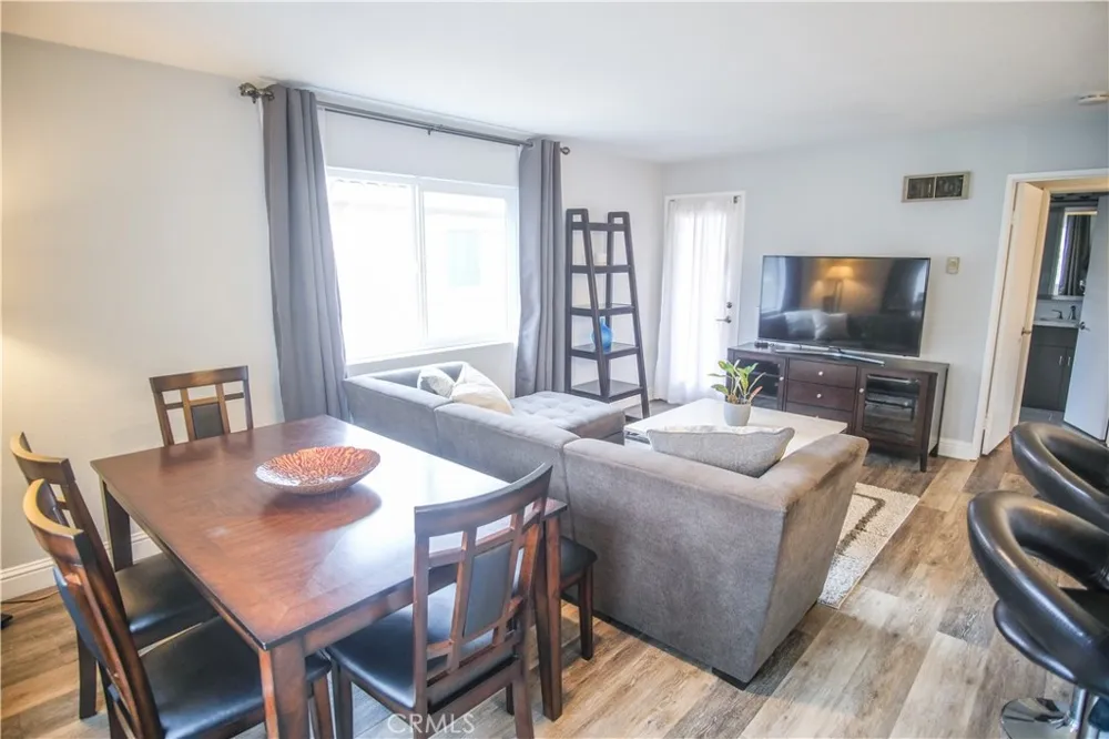 7565 Charmant #414 San Diego, CA 92122