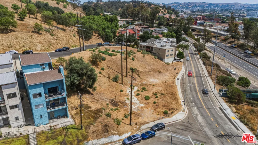 626 Lookout Drive Los Angeles, CA 90012