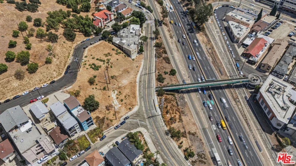 626 Lookout Drive Los Angeles, CA 90012