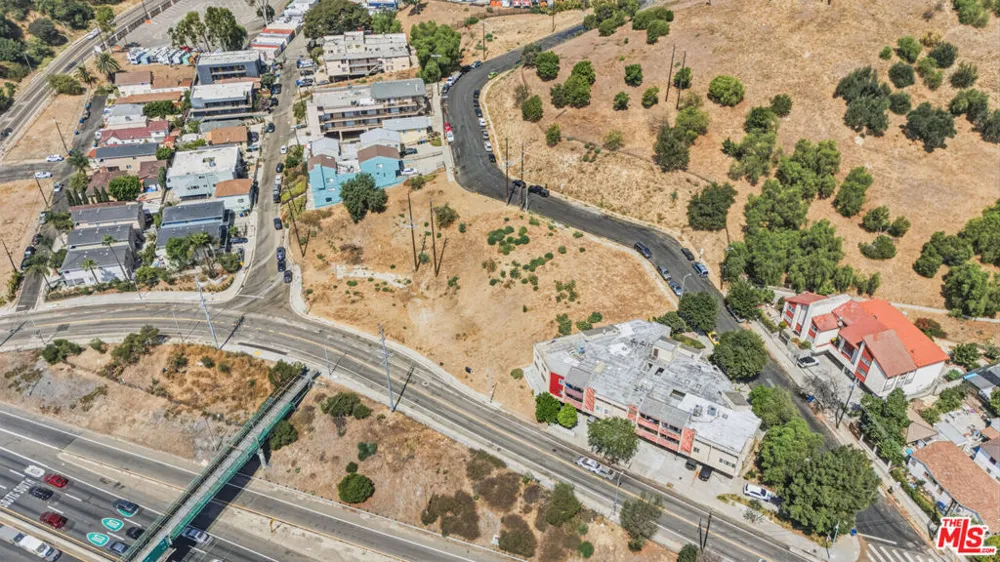 626 Lookout Drive Los Angeles, CA 90012