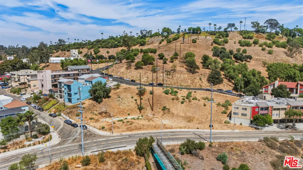 626 Lookout Drive Los Angeles, CA 90012