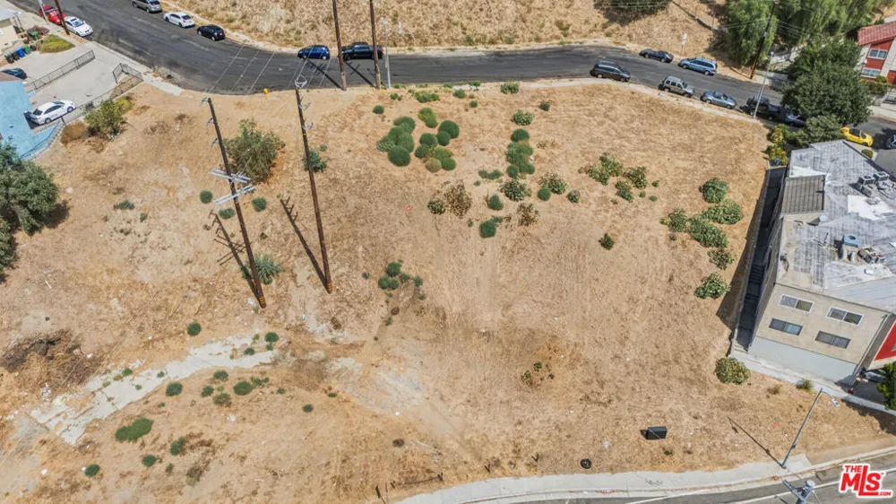 626 Lookout Drive Los Angeles, CA 90012
