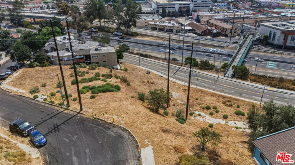626 Lookout Drive Los Angeles, CA 90012