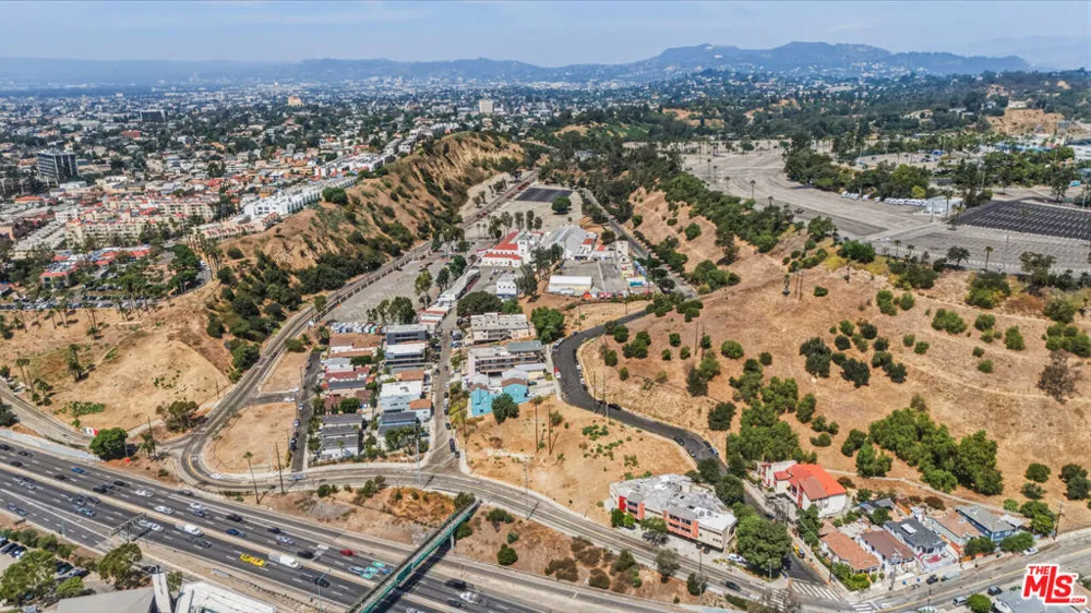 626 Lookout Drive Los Angeles, CA 90012