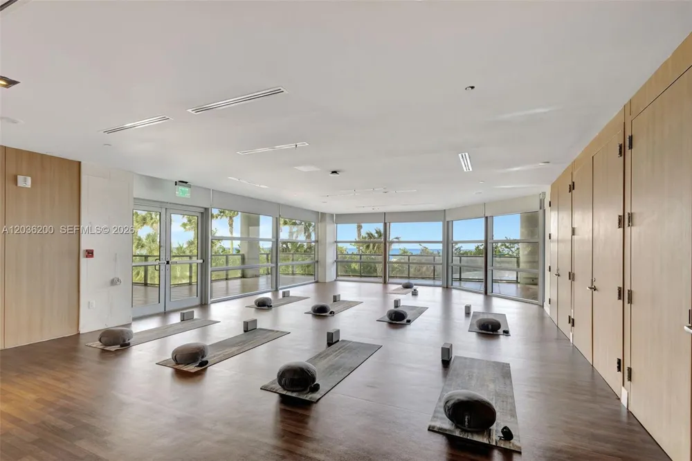 3100 Ocean Dr #H-1801 Singer Island, FL 33404