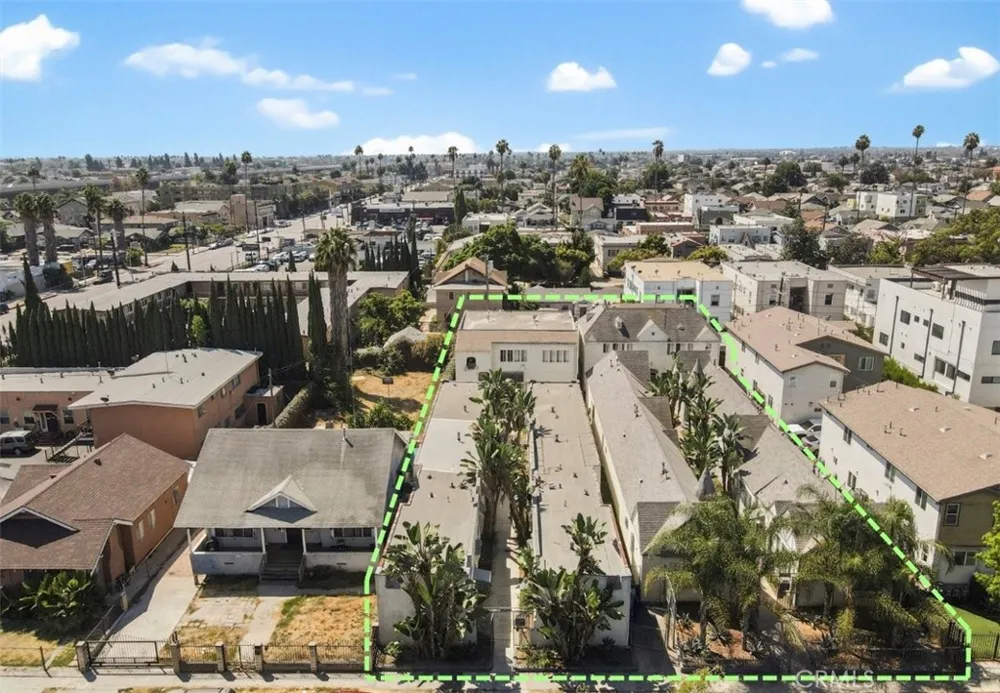 526 W 47th St Los Angeles, CA 90037