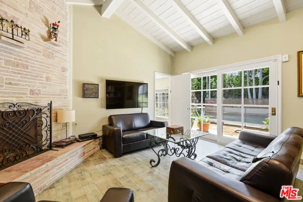 316 S Peck Drive Beverly Hills, CA 90212