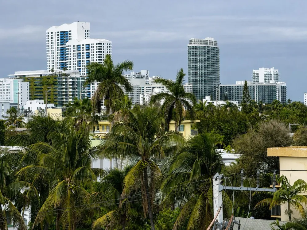 730 Pennsylvania Ave #705 Miami Beach, FL 33139