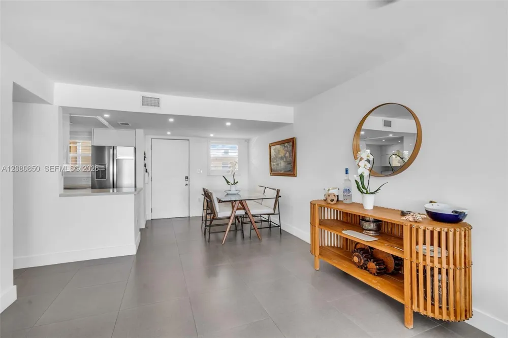 730 Pennsylvania Ave #705 Miami Beach, FL 33139