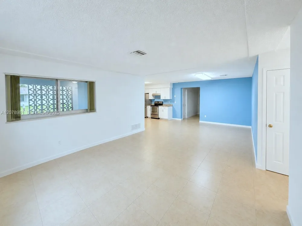 4940 SW 25th Ave Dania Beach, FL 33312