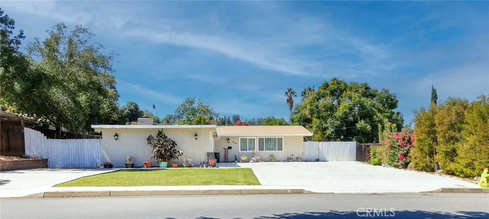1216 San Jacinto Redlands, CA 92373