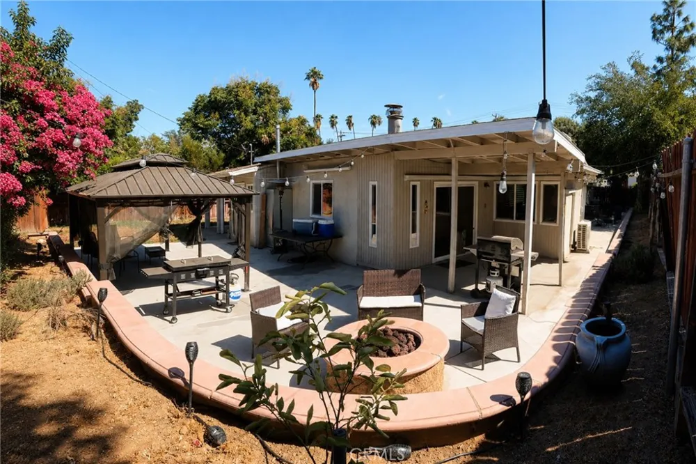 1216 San Jacinto Redlands, CA 92373