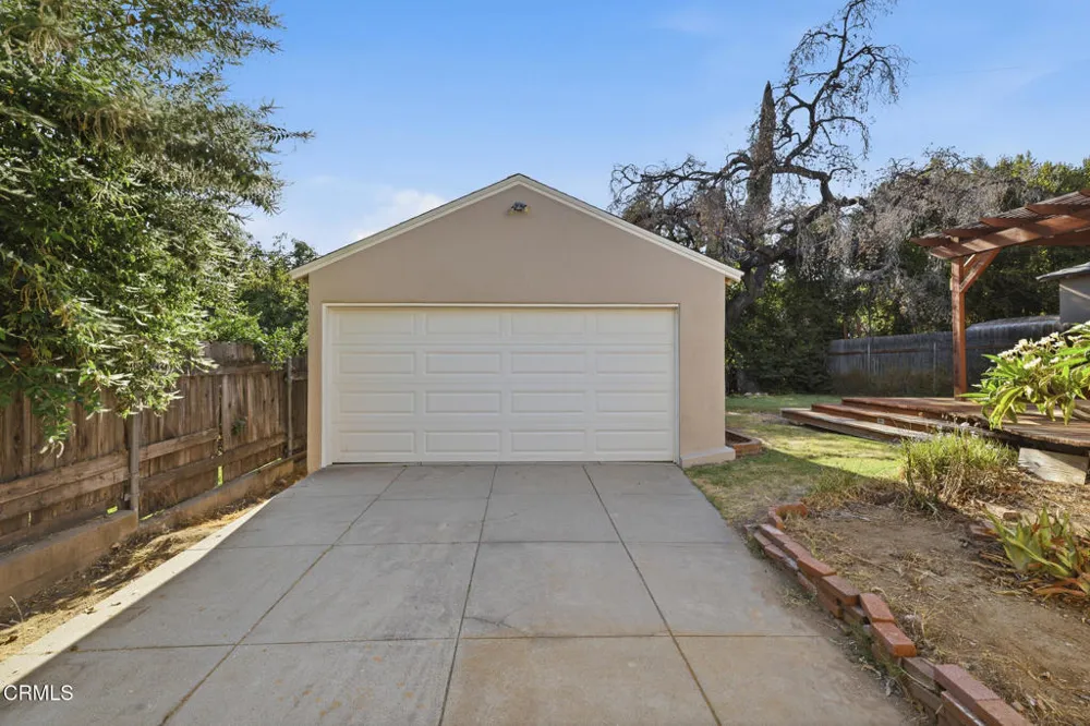 175 El Nido Avenue Monrovia, CA 91016