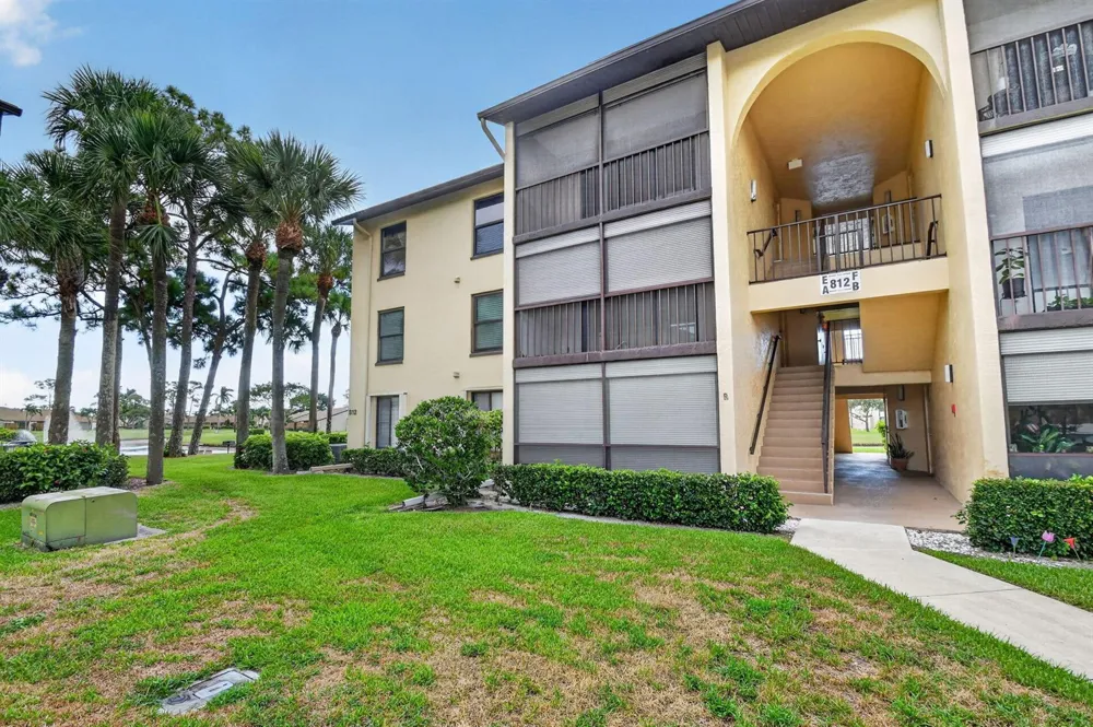 812 SKY PINE WAY #A3 