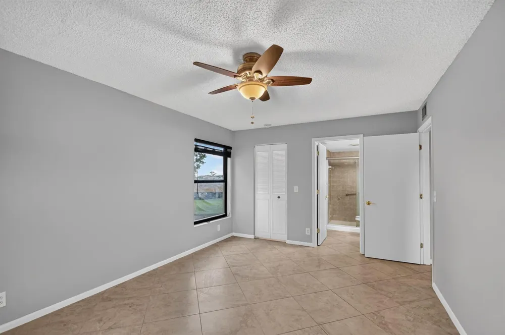 812 SKY PINE WAY #A3 