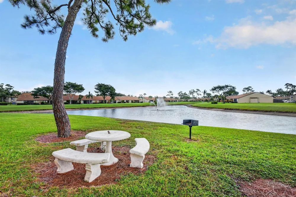 812 SKY PINE WAY #A3 