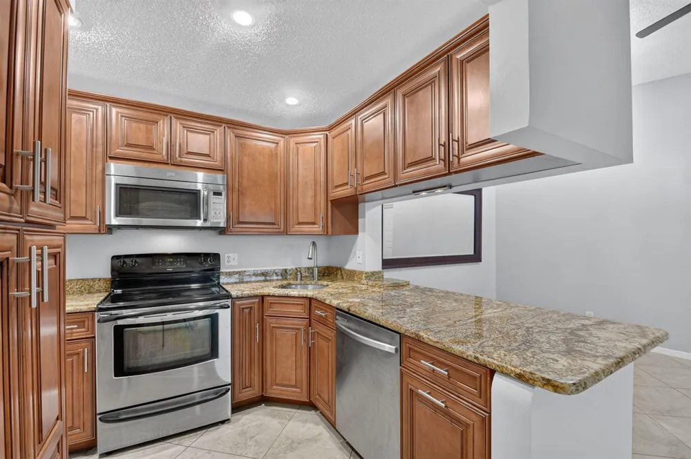 812 SKY PINE WAY #A3 