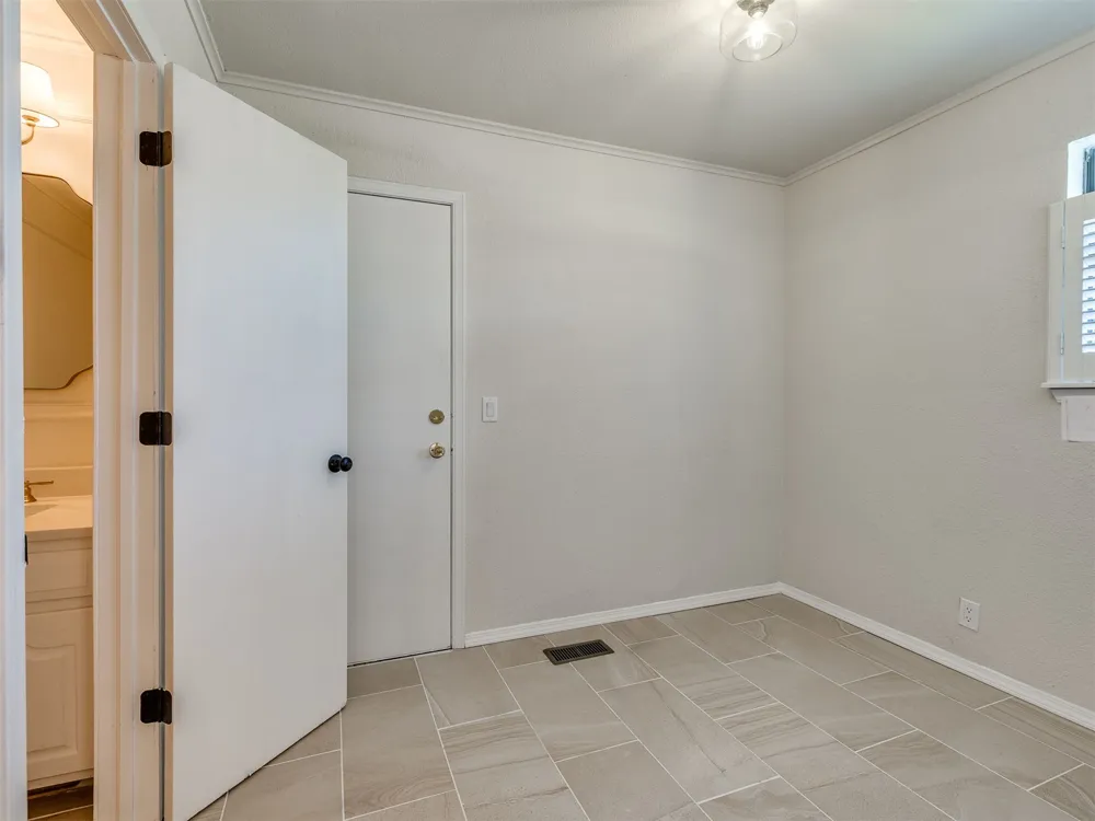 8308 E 107th Place Tulsa, OK 74133
