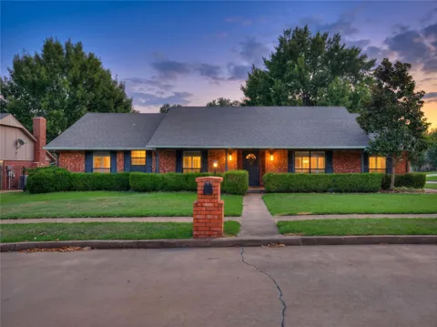 8308 E 107th Place