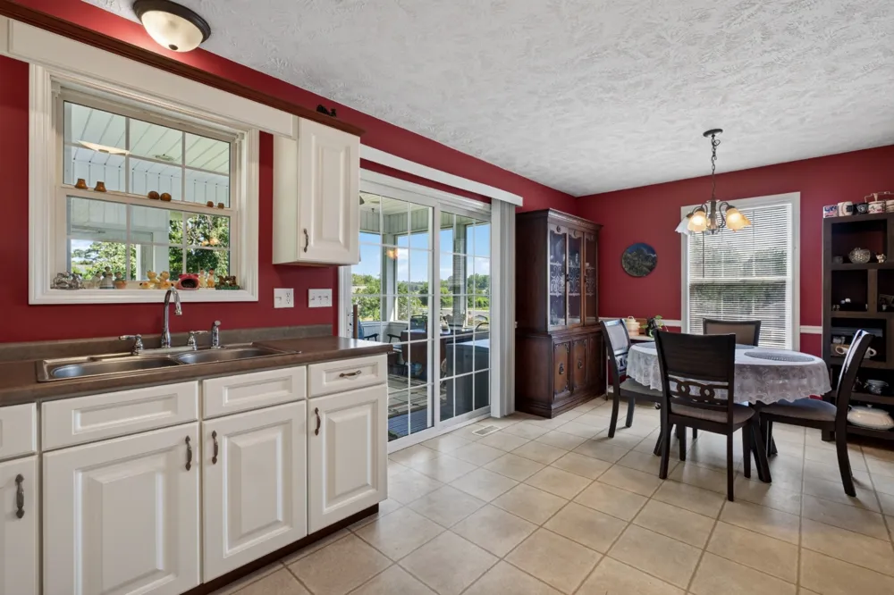 2593 Nova Cir Cookeville, TN 38501