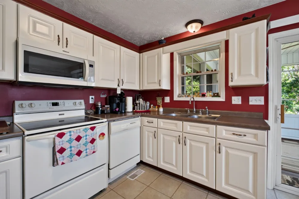 2593 Nova Cir Cookeville, TN 38501