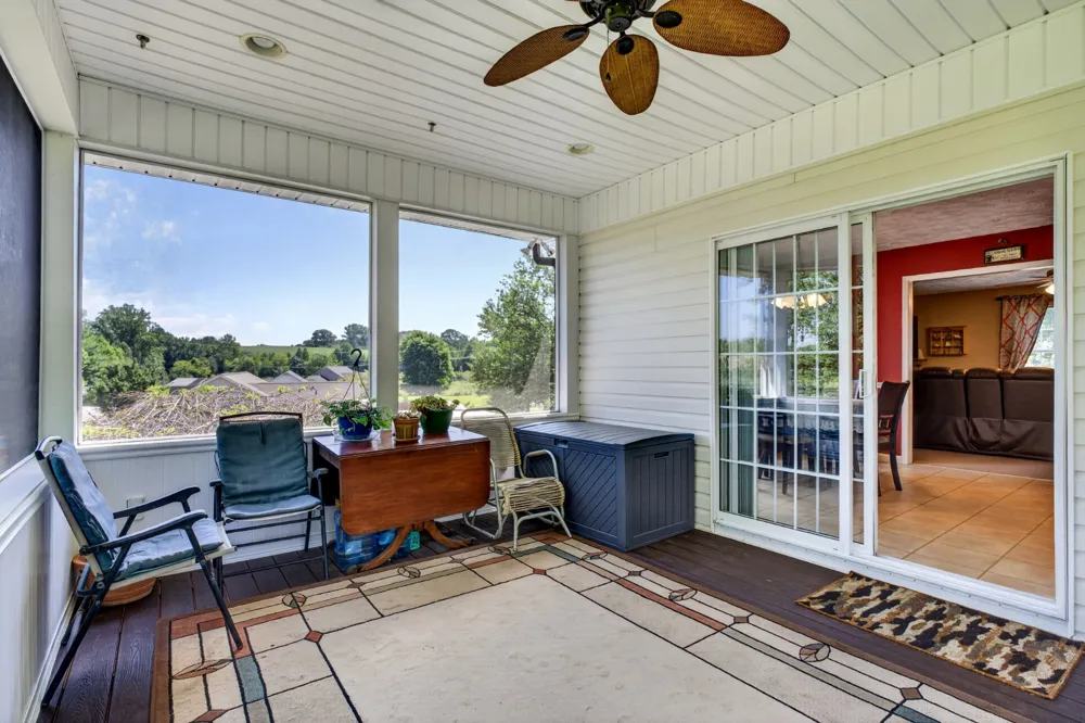 2593 Nova Cir Cookeville, TN 38501