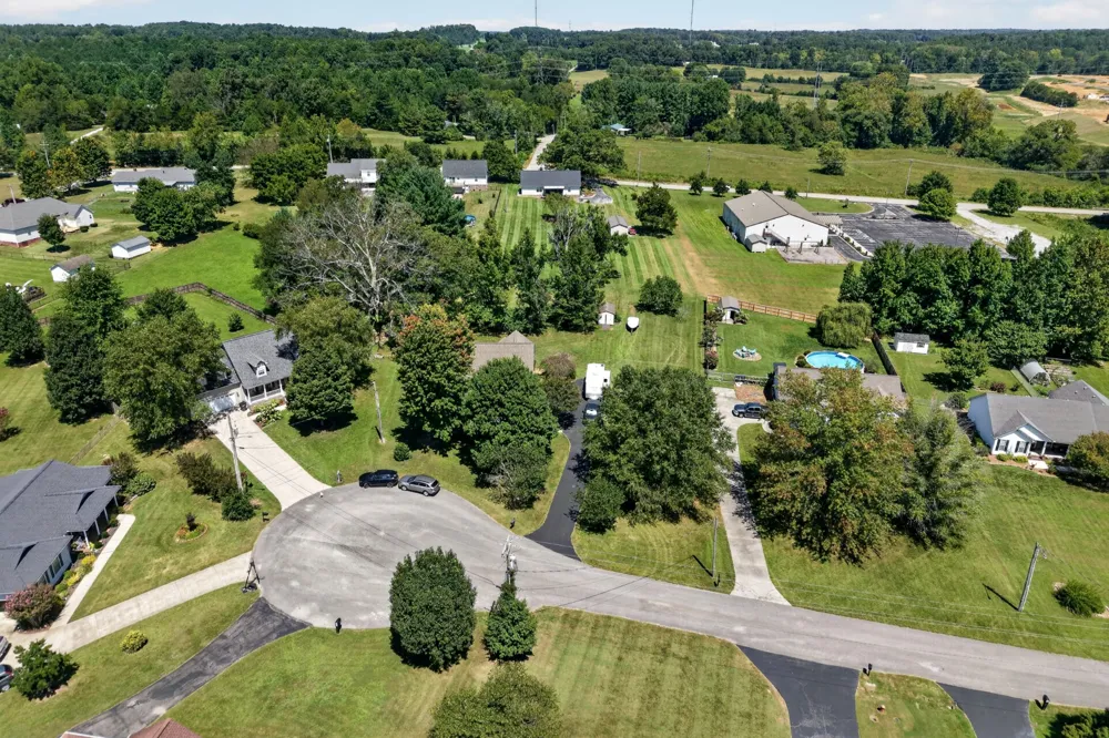2593 Nova Cir Cookeville, TN 38501