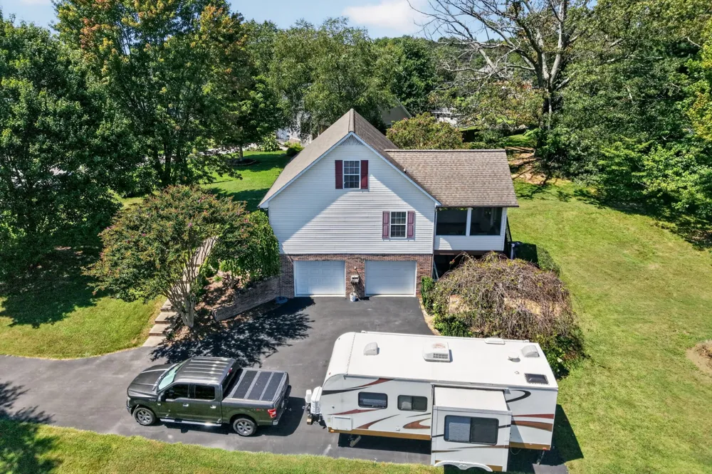 2593 Nova Cir Cookeville, TN 38501