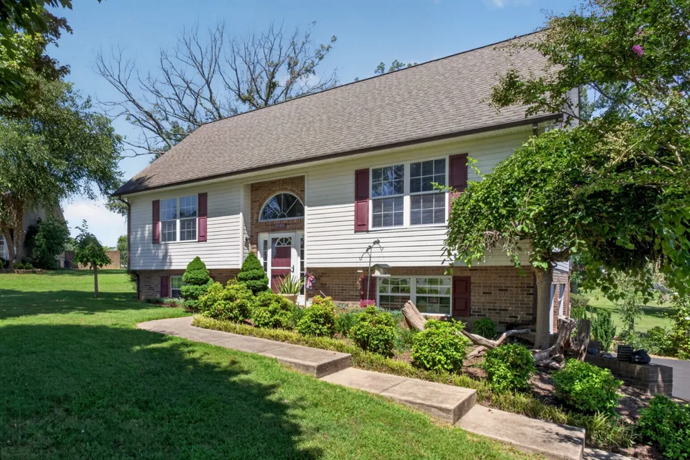 2593 Nova Cir Cookeville, TN 38501